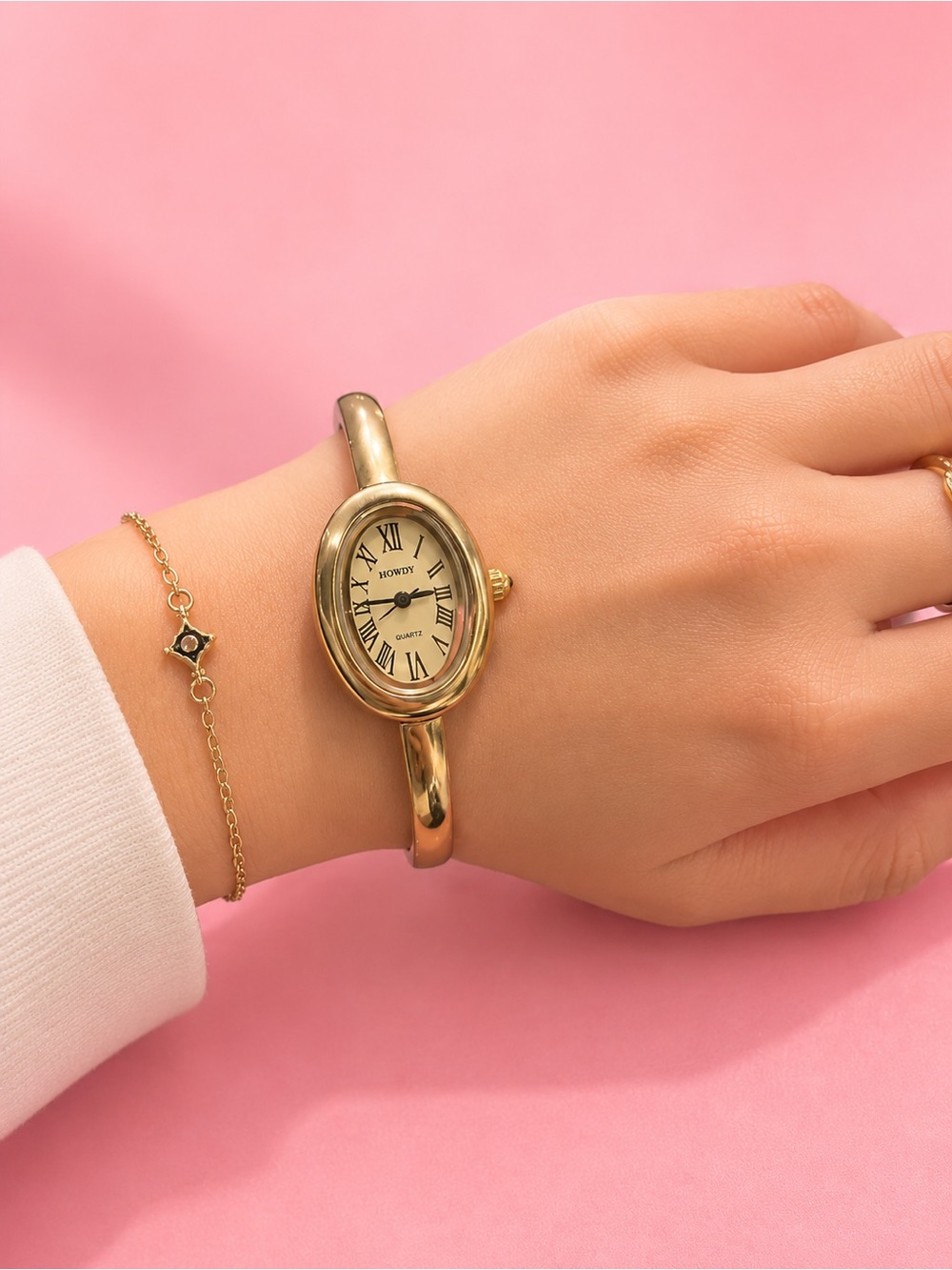 Baignoire Vintage Gold Oval Bracelet Watch